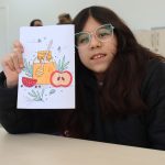 Aluna em oficina com rabino no Lar das Crianças da CIP