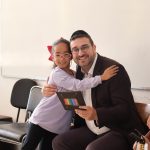 Rabino Micha Gamerman recebe homenagem das crianças em ação de Rosh Hashaná no Lar das Crianças da CIP